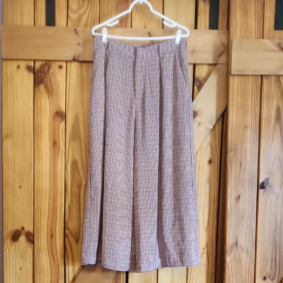 Houndstooth Pleated Wide Leg Pants - Picture 1 of 4